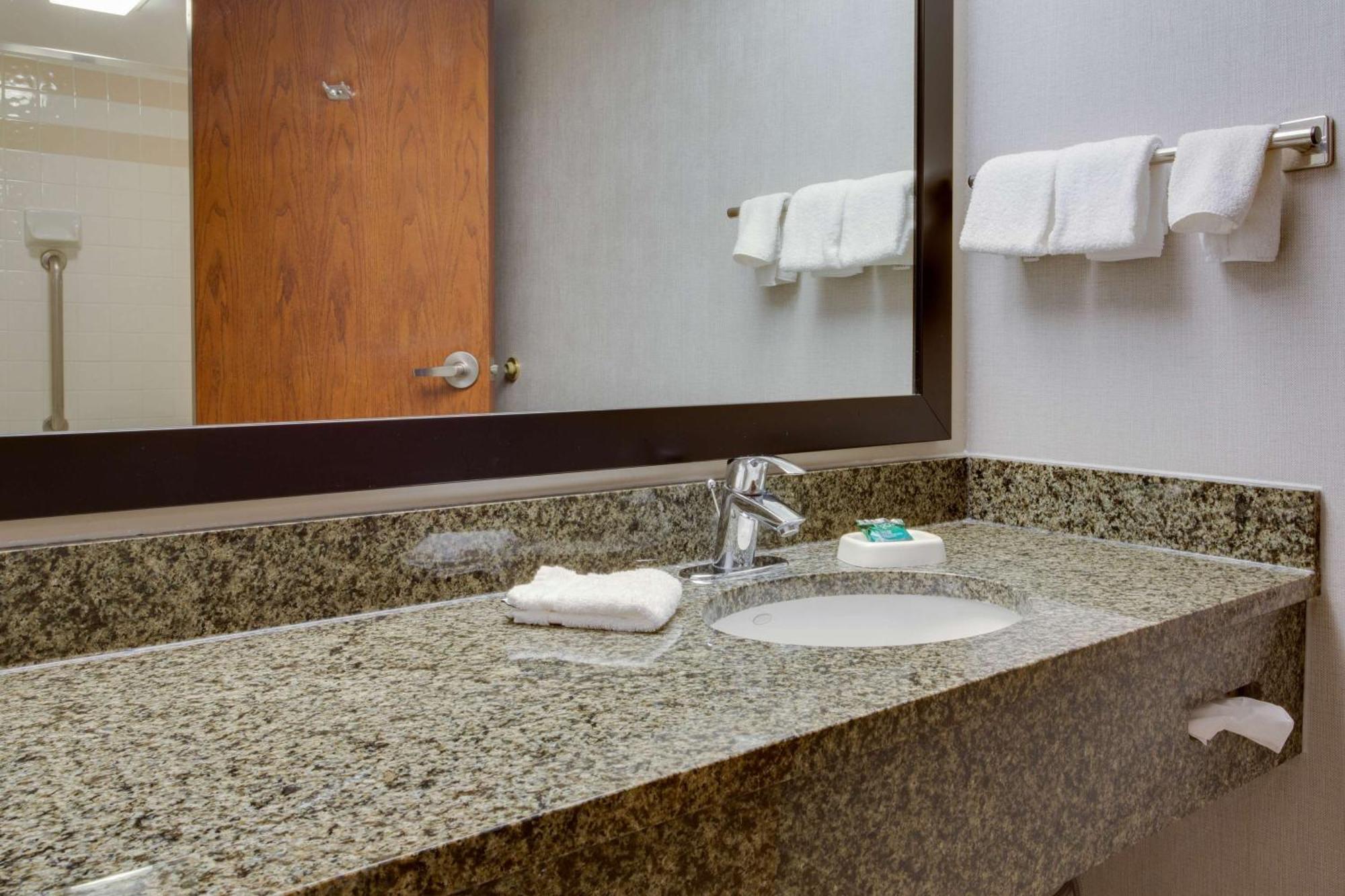 Drury Plaza Hotel San Antonio Airport Exterior foto